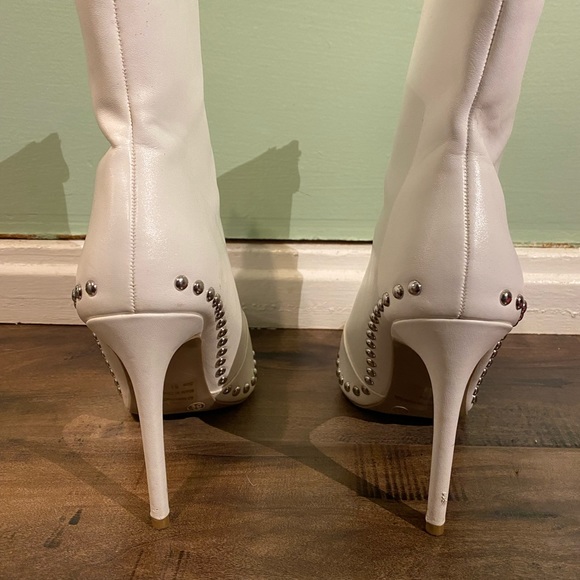 Used white booties 5.5 - Picture 4 of 4